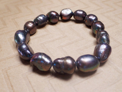 black freshwater pearl bracelet