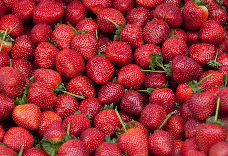 Strawberries - Collagen-rich foods