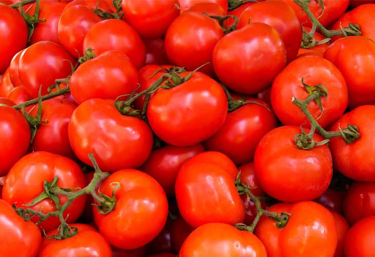 Tomatoes - Collagen-rich foods