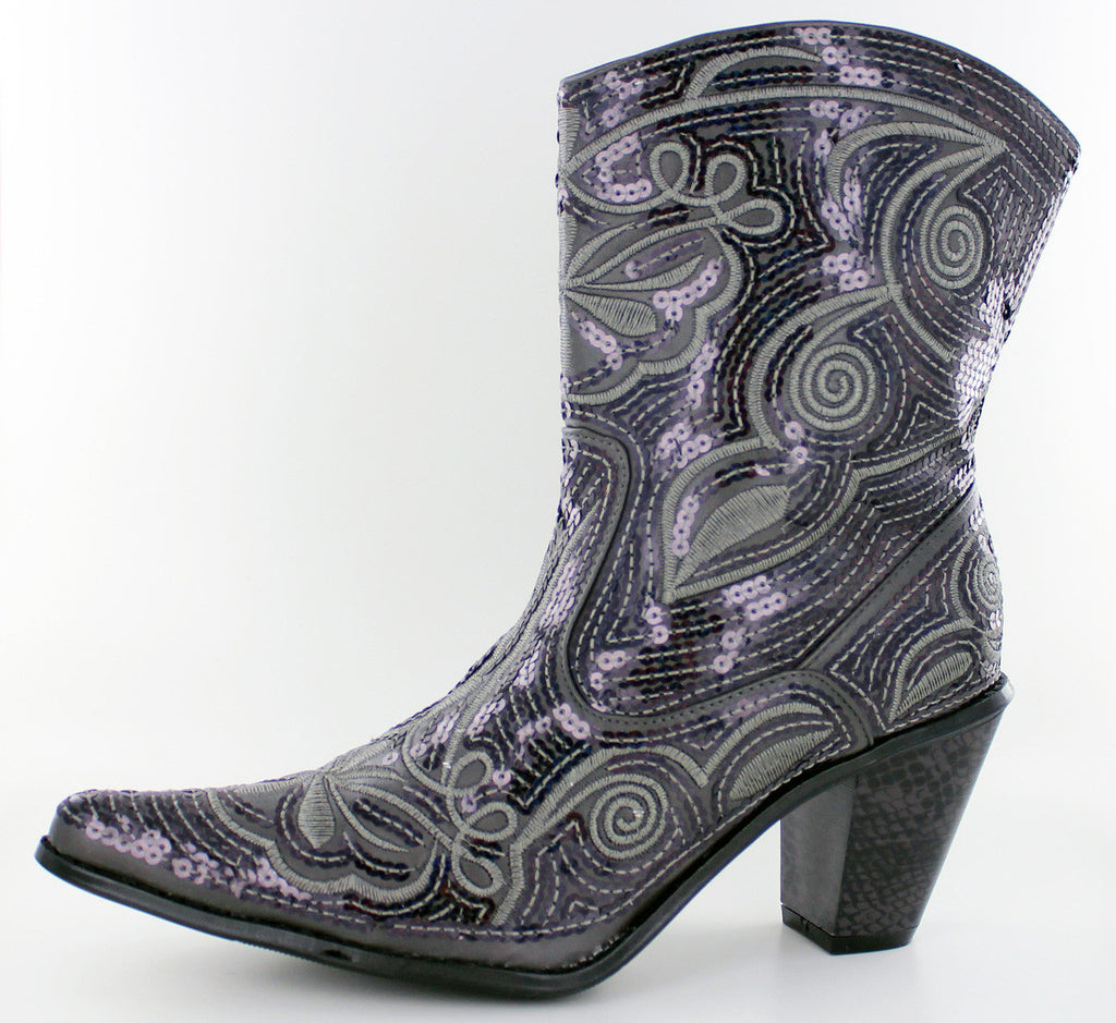 grey cowgirl boots