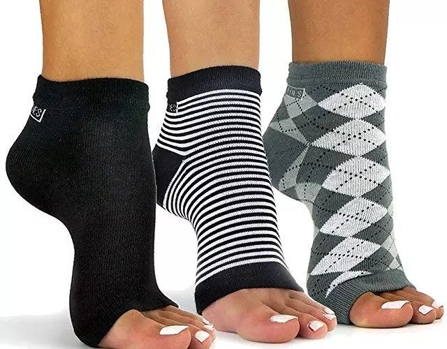 GAIAM Grippy Toeless Yoga Socks - Grey, Double Pack - Ayurveda 101