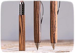 E+M Peanpole Pencil Extender - Walnut