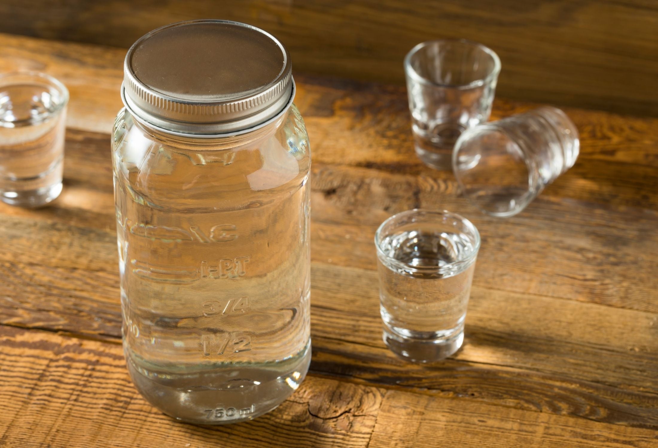 Moonshine: How To Make This Illegal Drink The Right Way – Advanced