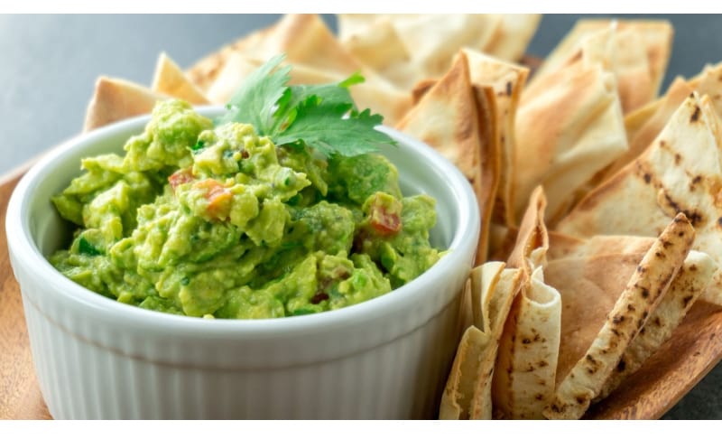 Guacamole with chips 