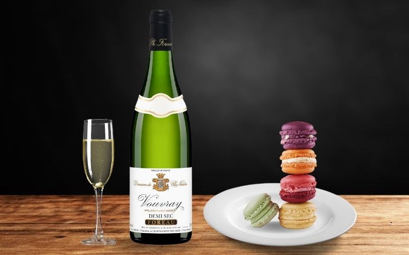 Philippe Foreau Vouvray Clos Naudin Demi-Sec 2016 and Macaroons