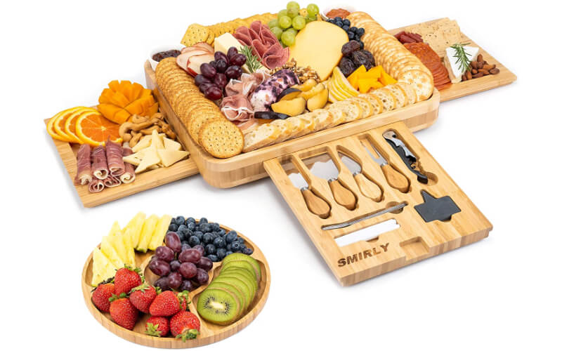 Smirly Cheese Board and Knife Set