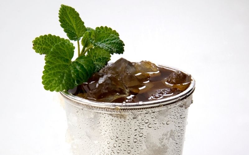 A glass of Gin On Gin Julep
