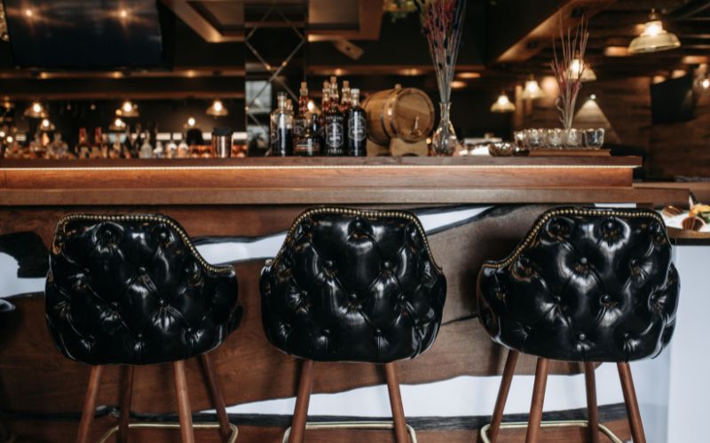 Comfortable leather bar stools