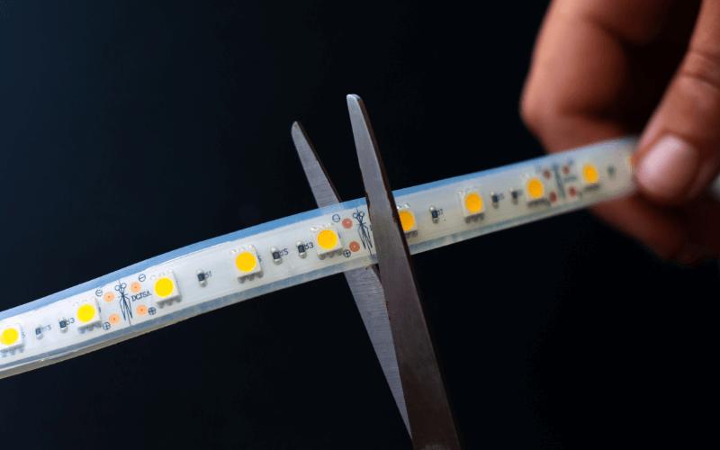 Cutting Led Strip with Scissors
