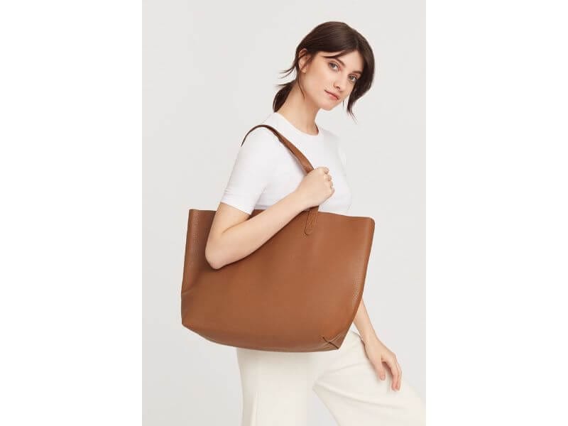 Cuyana Classic Leather Tote