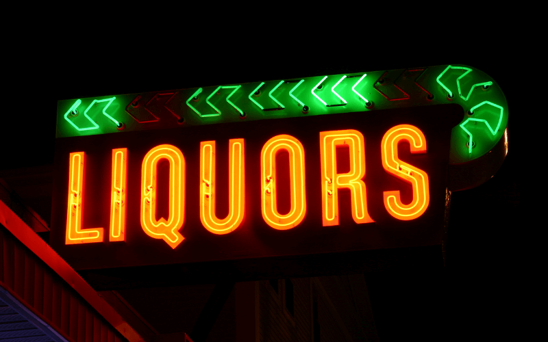 Liquor bar sign