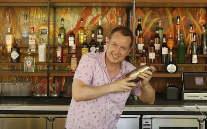 Ross Simon making a cocktail in a bar