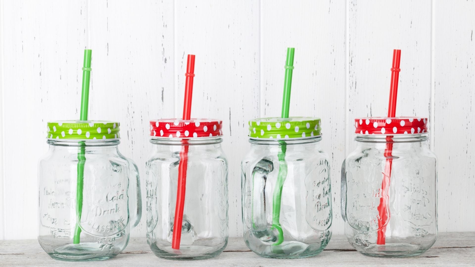 Avoid Using Metal Straws With Lids