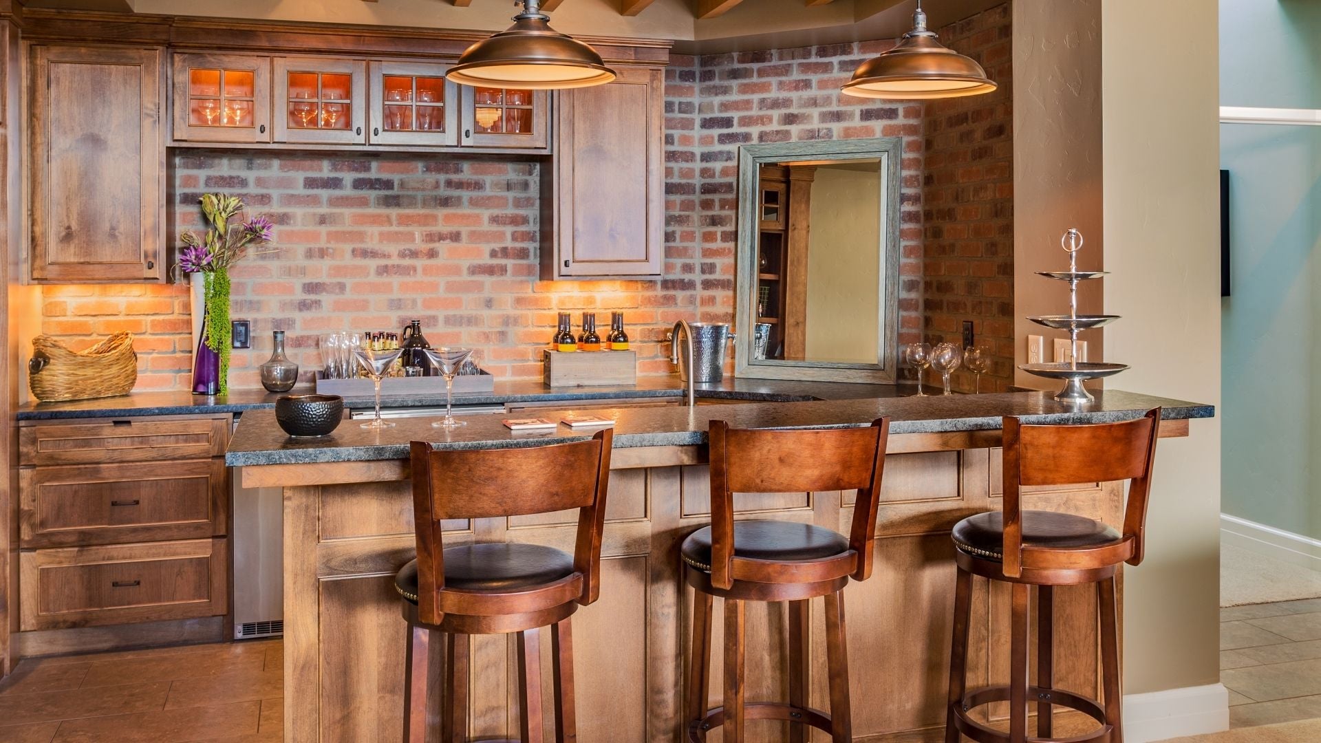 How to Build a DIY Home Bar: Step-by-Step Guide