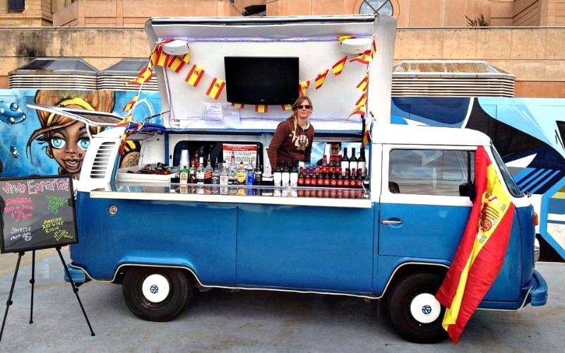 VW Mobile Bar - Image by Travel Away