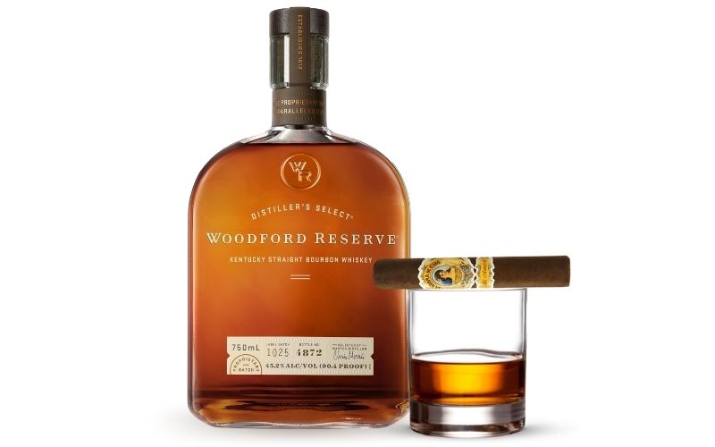 Woodford Reserve Kentucky Straight Bourbon & La Aroma De Cuba Mi Amor
