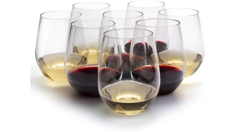 D’Eco Wine Glasses with wine