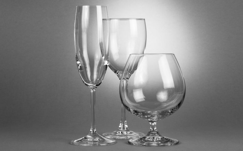 different champagne glasses 