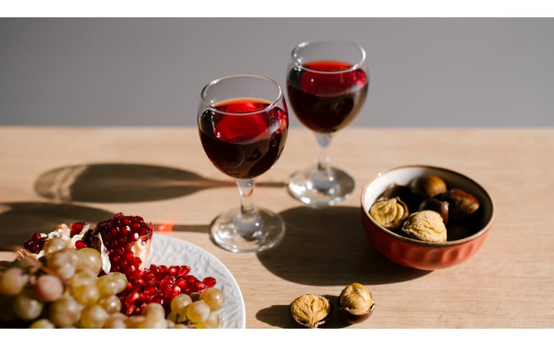 What Is A Dry Red Wine? Types, Food Pairings, & Proper Storage
