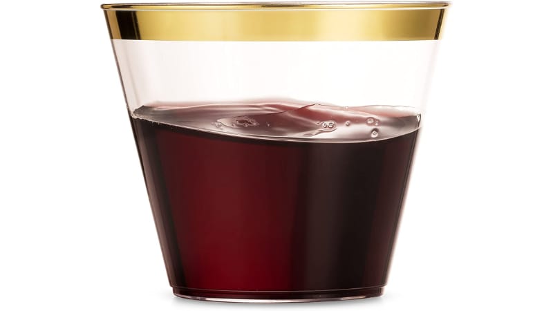 Munfix Plastic Cup with wine