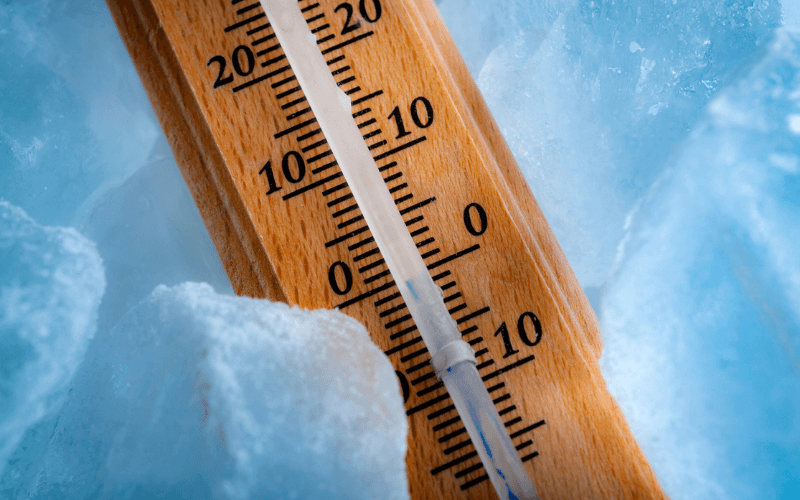 Thermometer in ice
