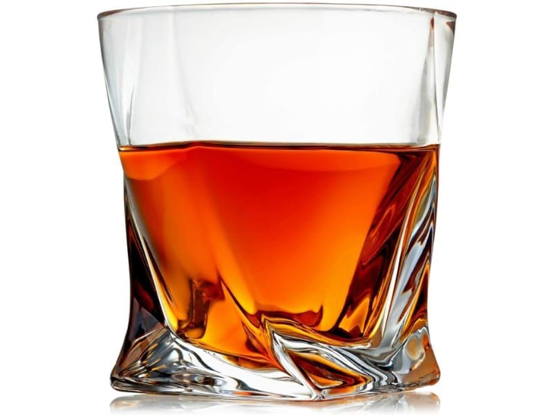 Venero Crystal Whiskey Glass with liquor