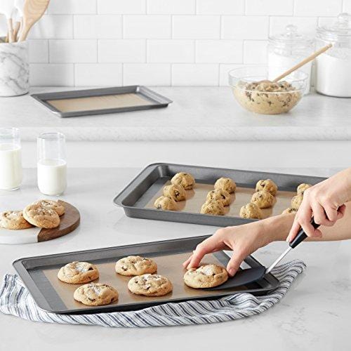 Amazon Basics Silicone, Non-Stick, Food Safe Baking Mat - Pack of 3