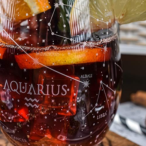 Greenline Goods Aquarius Stemless Wine Glass Etched Zodiac Aquarius Gift 15 oz (Single Glass) - Astrology Sign Constellation Tumbler