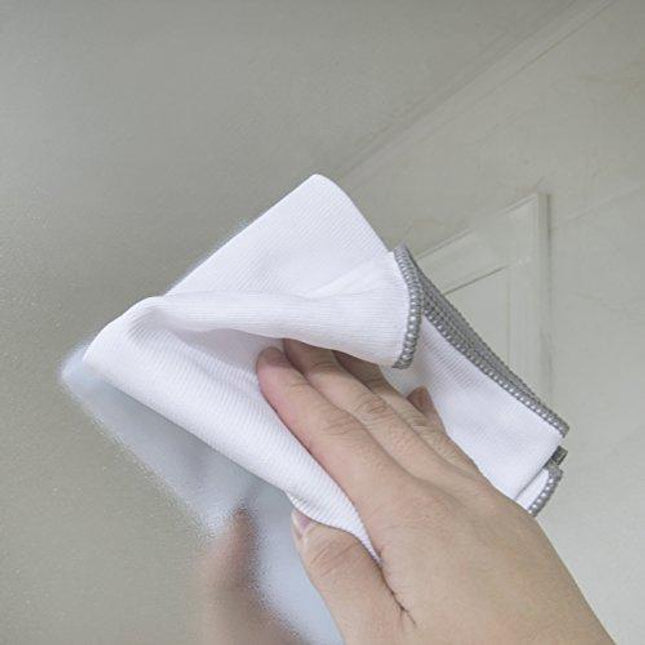 https://cdn.shopify.com/s/files/1/1216/2612/products/luckiss-luckiss-microfiber-glass-towel-wine-glass-polishing-cloth-ultra-absorbent-kitchen-bar-dish-towel-silverwares-and-mirrors-27-5-x-20-inch-2-pack-white-15876074766399.jpg?height=645&pad_color=fff&v=1643971616&width=645