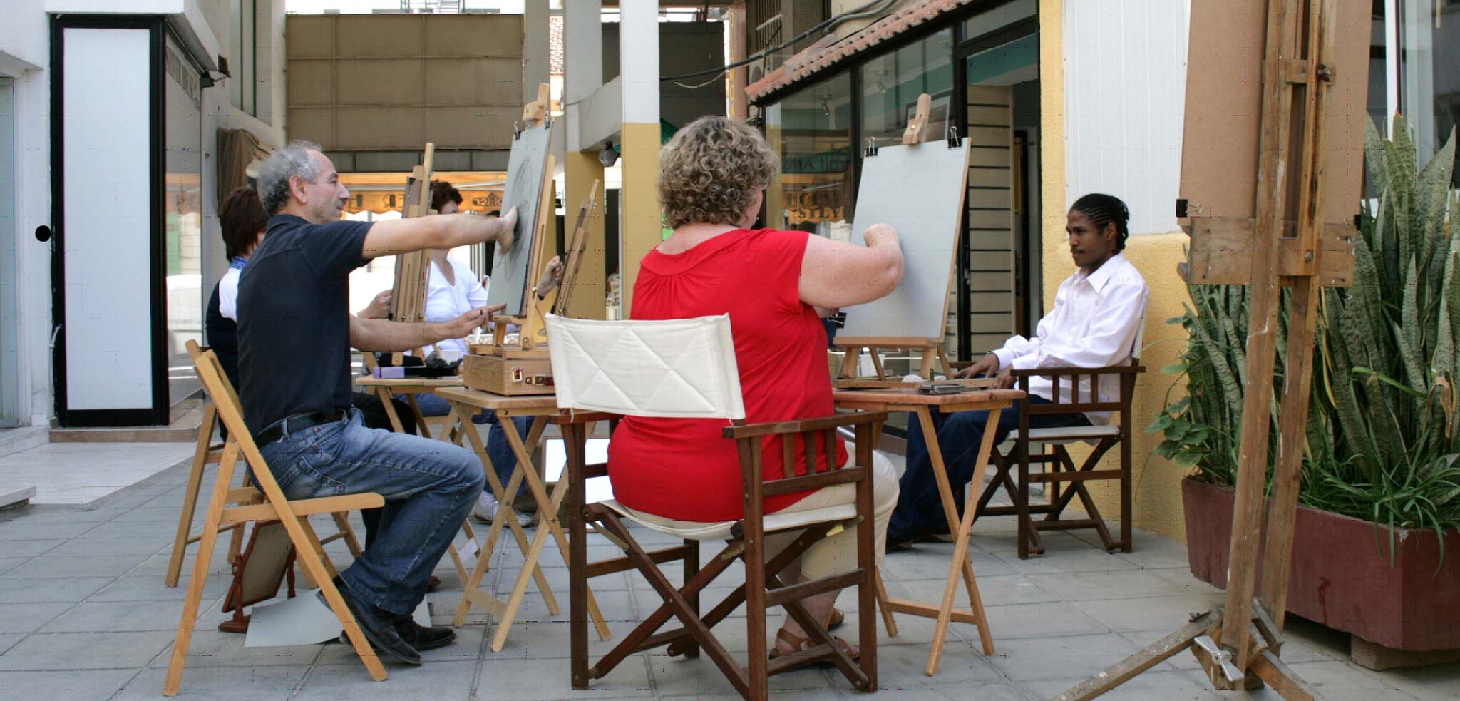 Drawing classes in the Street with Theo Michael