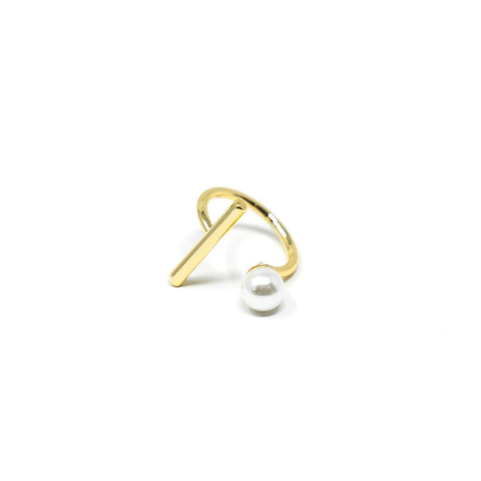 Gold Band and Chain Ring – The Sis Kiss