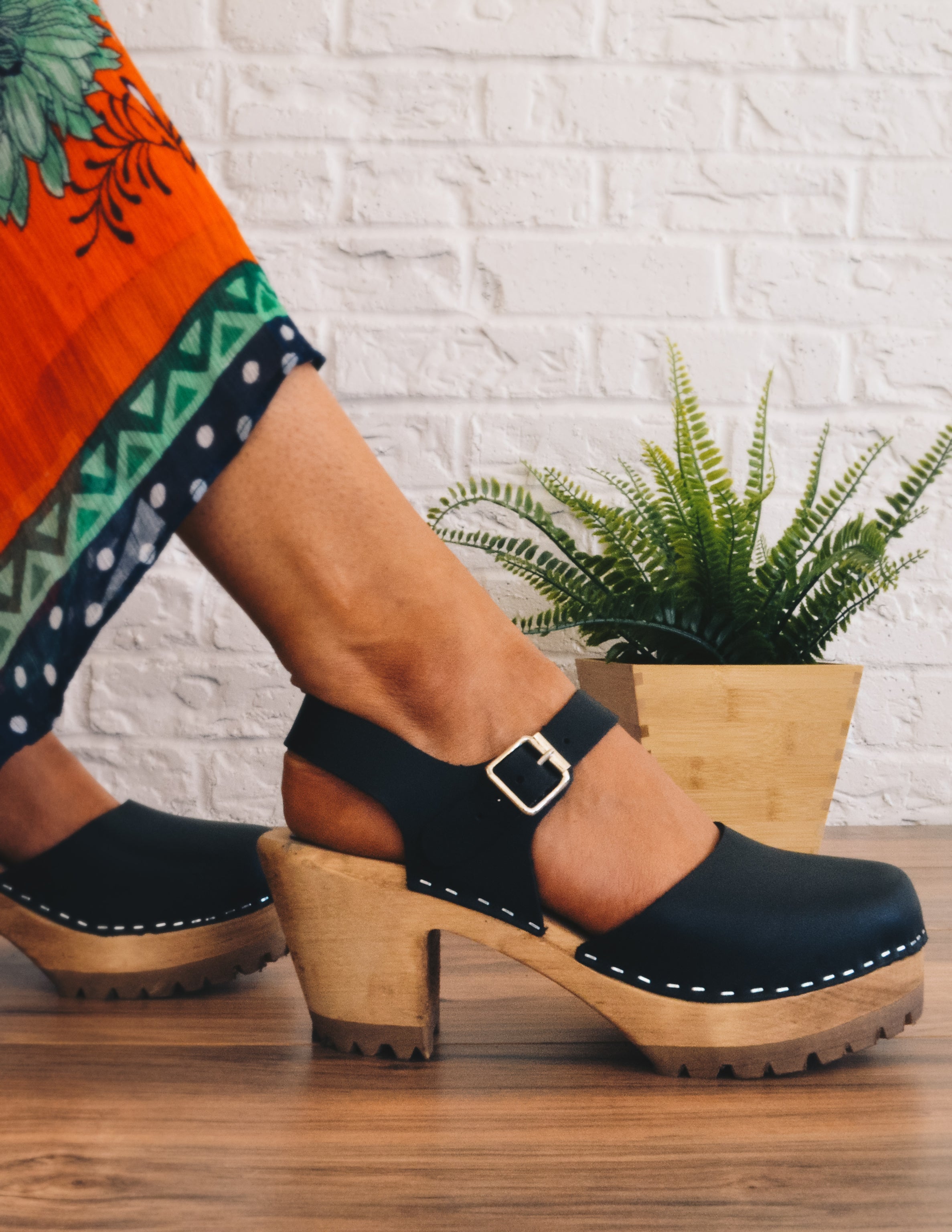 mia abba clog sale