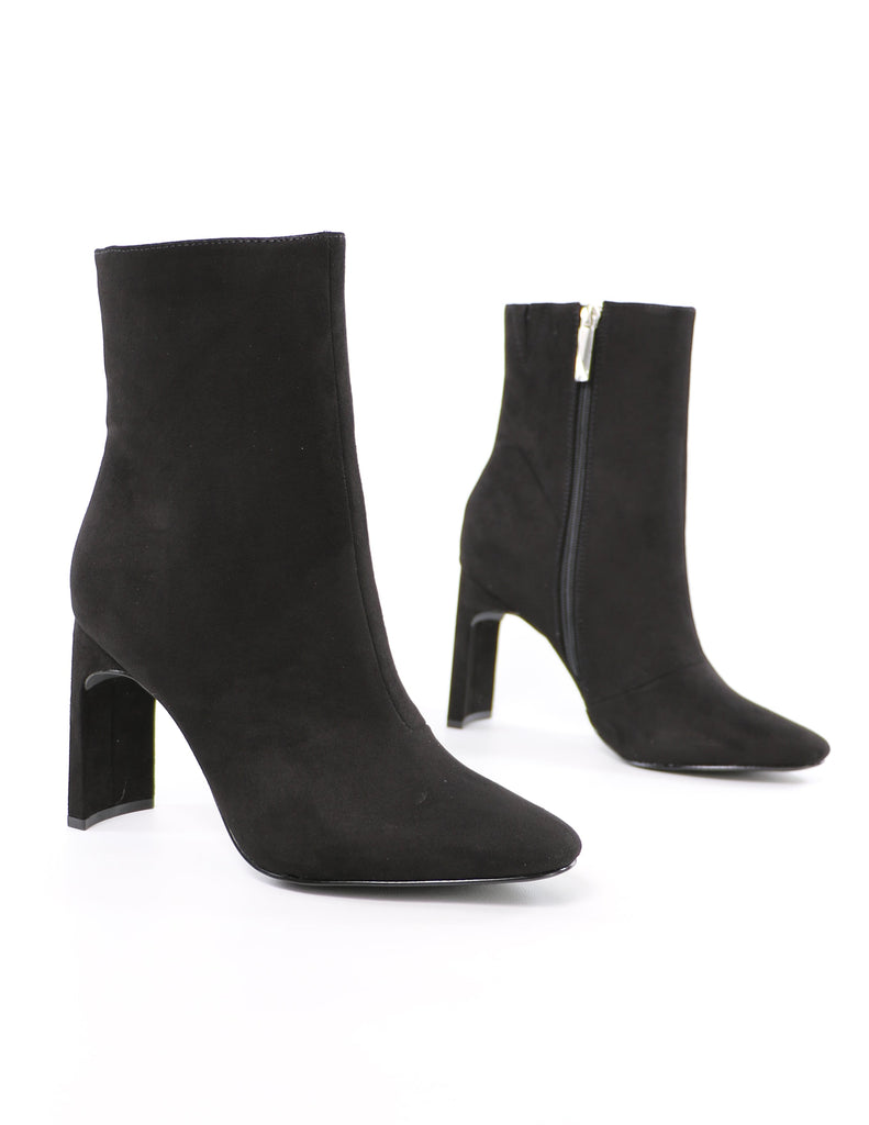 9s on sale ankle boots