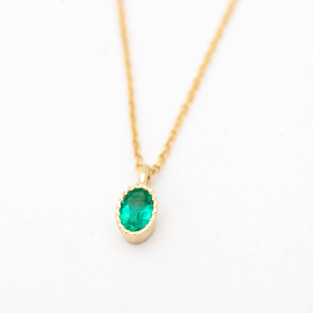 Oval Emerald Wisp Necklace