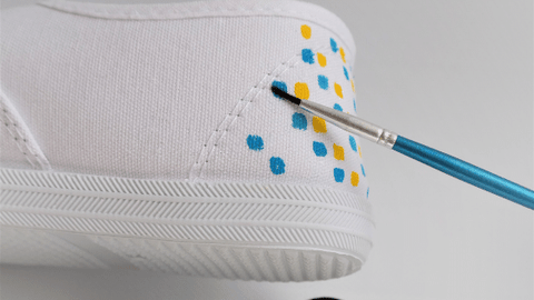 DIY Shoe Painting 