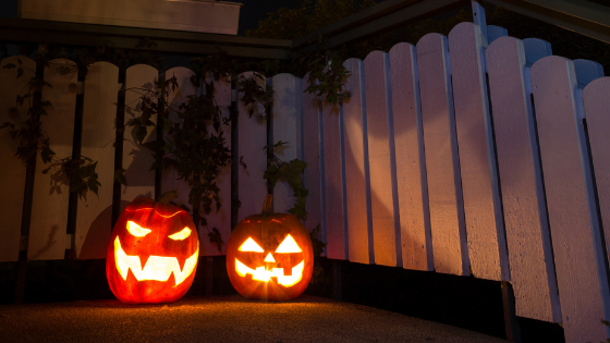Here are some spooky ideas to decorate your kid's room this Halloween