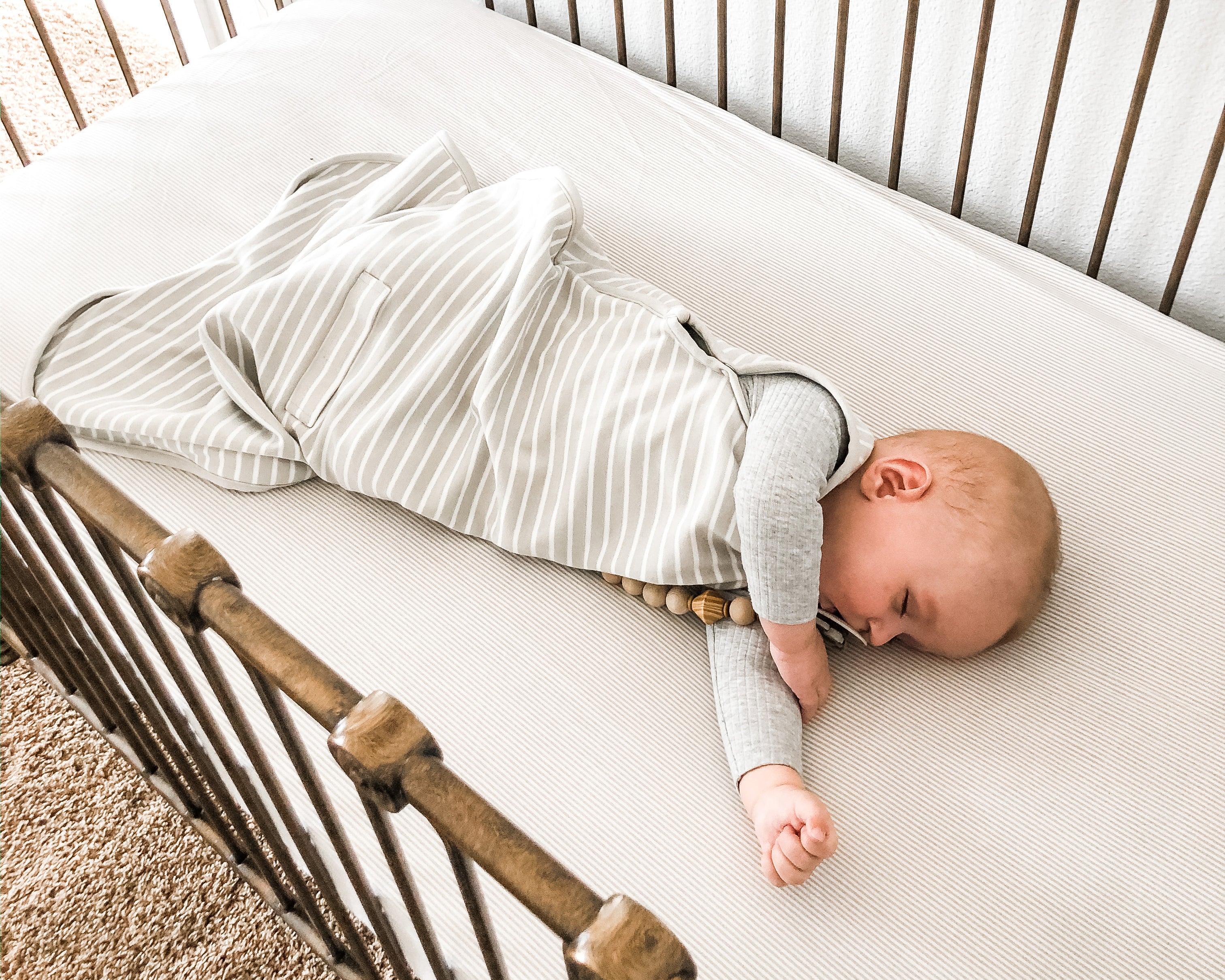 training baby to sleep in bassinet