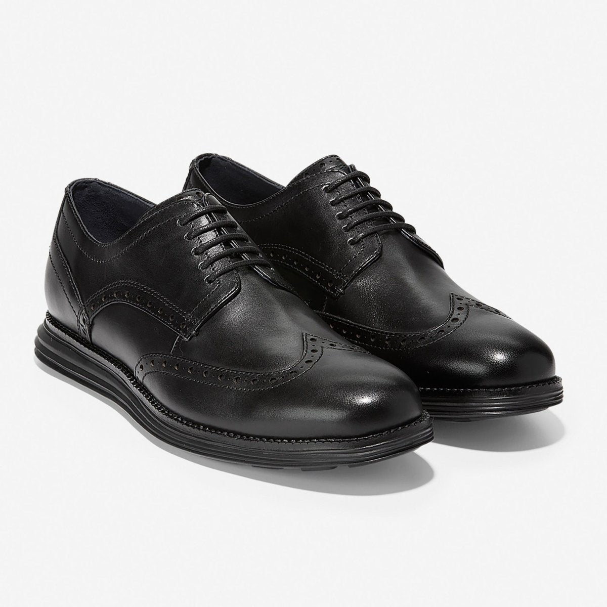 Cole Haan Men's OriginalGrand Wingtip Oxford C26470 - Black