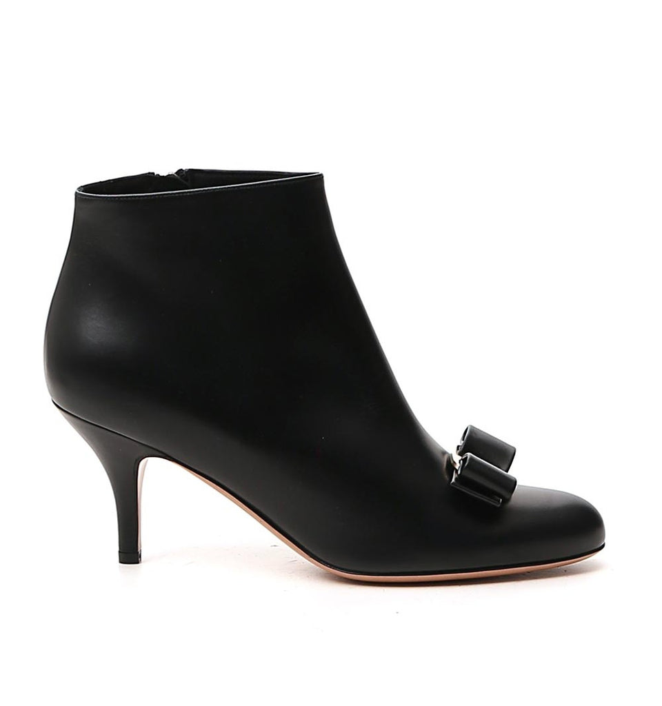 FERRAGAMO SALVATORE FERRAGAMO VARA BOW ANKLE BOOTS