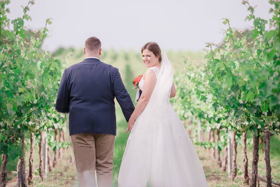 Yasmin and Alex Southern Highlands Winery My Wedding Wish