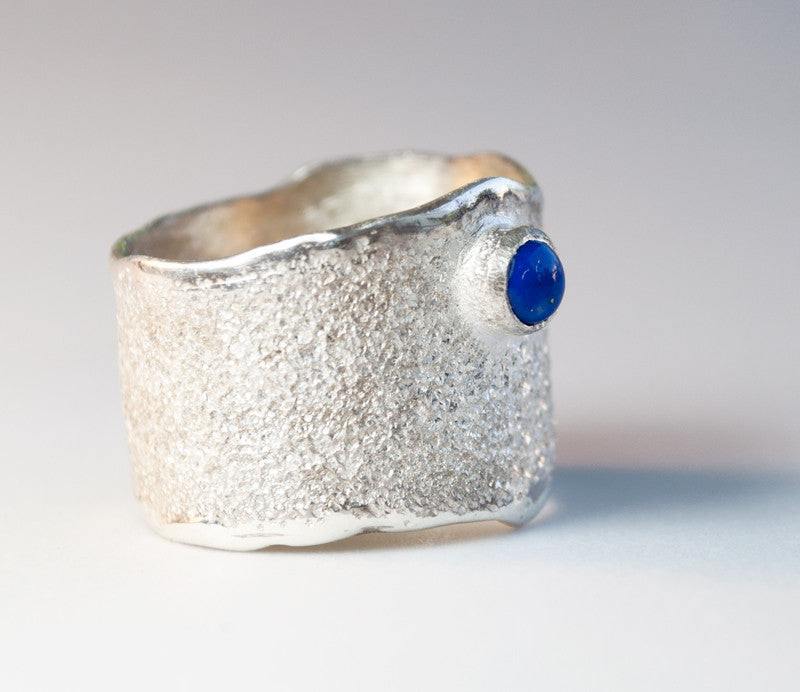 Blue lapis Wide Silver ring, blue lapis Solitaire ring rough textured ...