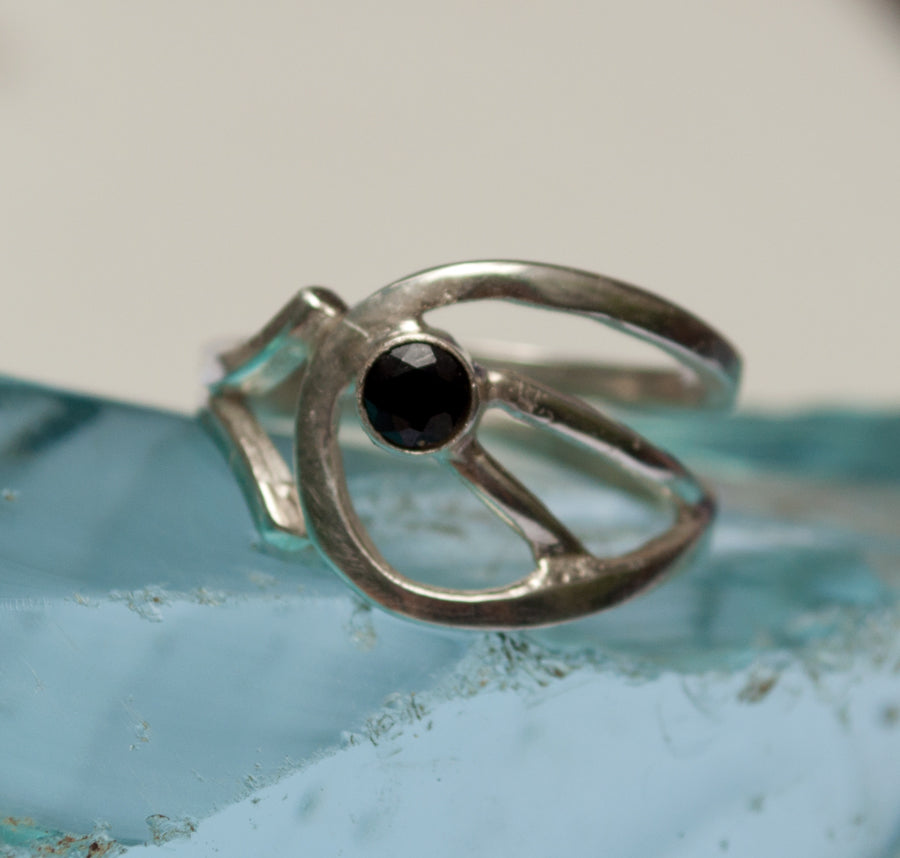 black spinal silver ring, black stone ring, modern silver ring ...