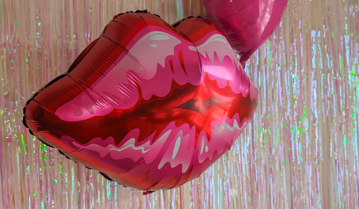 Kiss Balloon