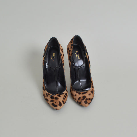 gucci leopard pumps