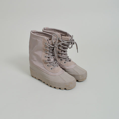 yeezy 950 boots