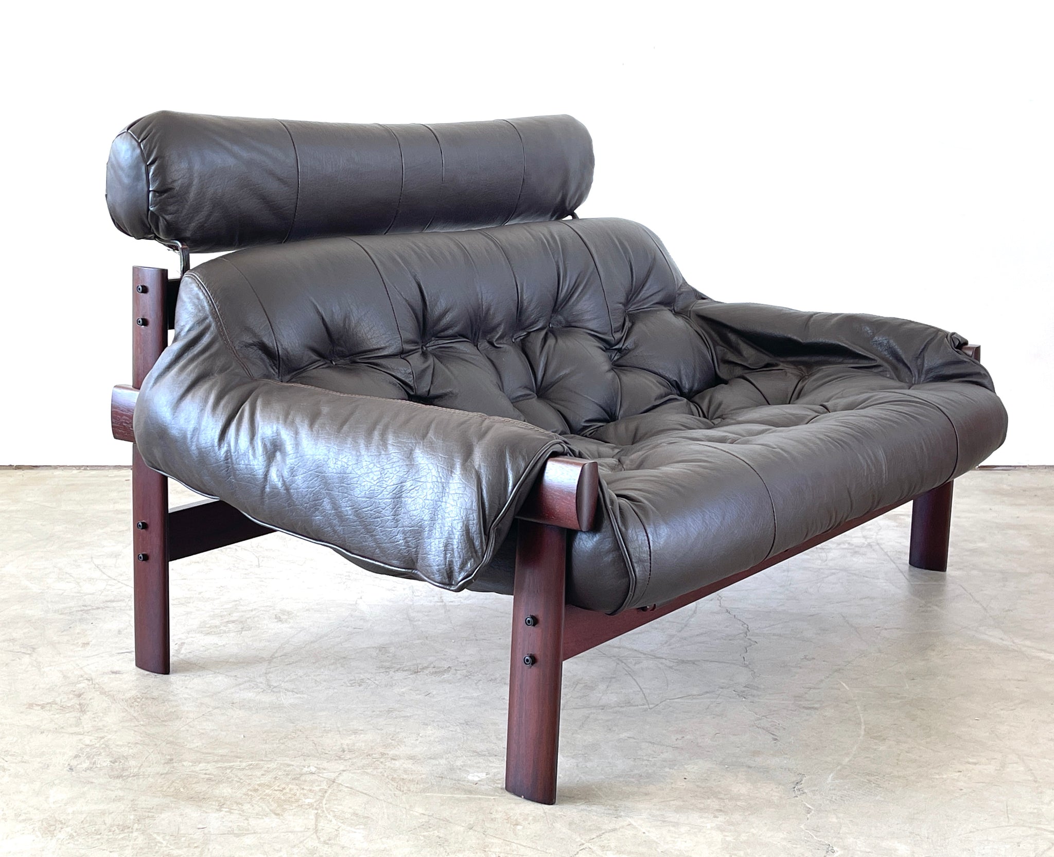 lafer leather chair