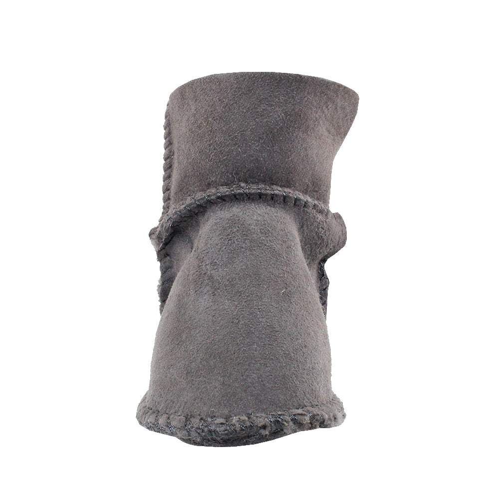 gray baby uggs