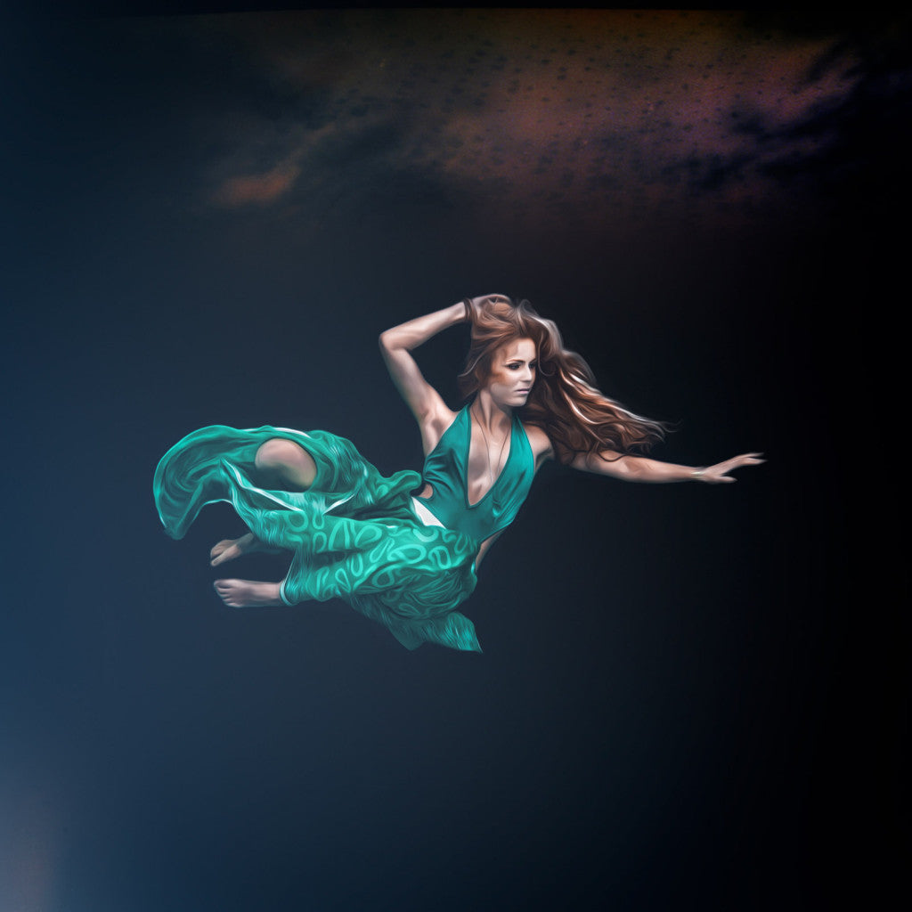 underwater model shot by Jesper Anhede