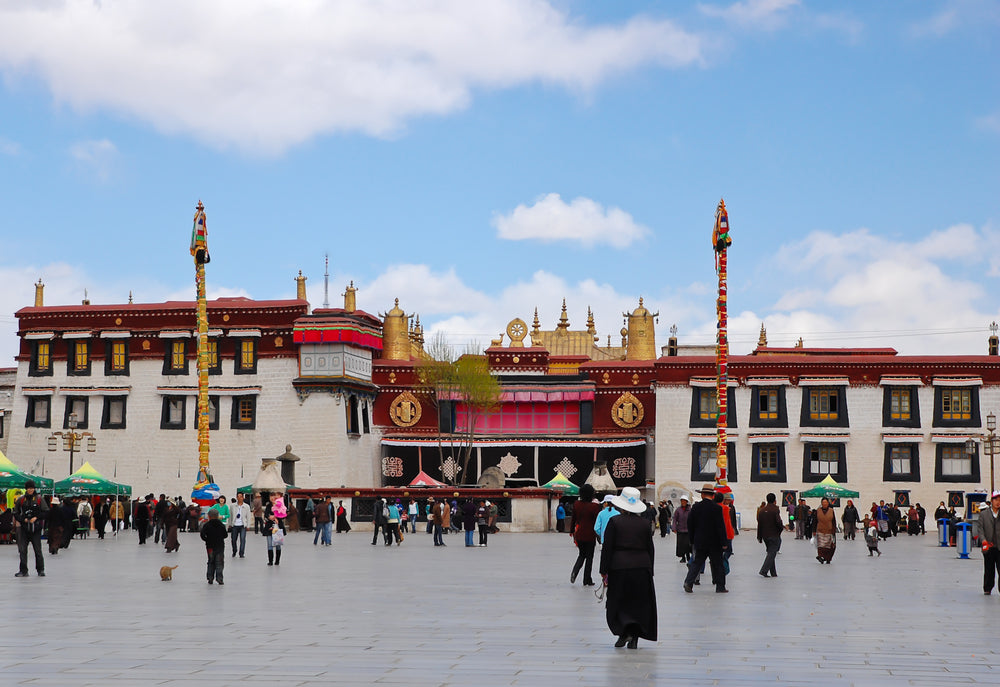 place-barkhor-vue-sur-temple-jokhang