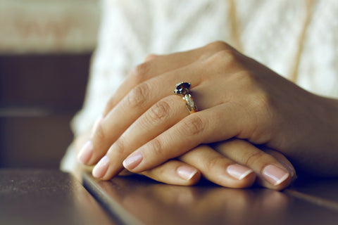 Promise Rings: Their Meaning & When to Give Them